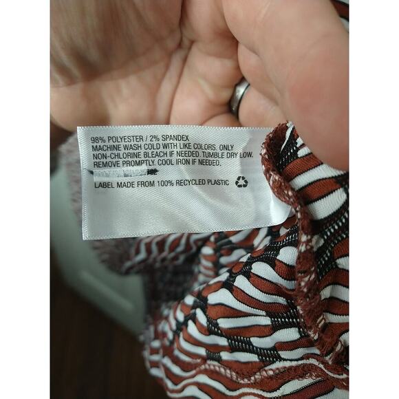 Ava&Viv Woman 1X Blouse Rust White Black Wavy Striped Long Sleeve Busines Casual - Picture 6 of 7